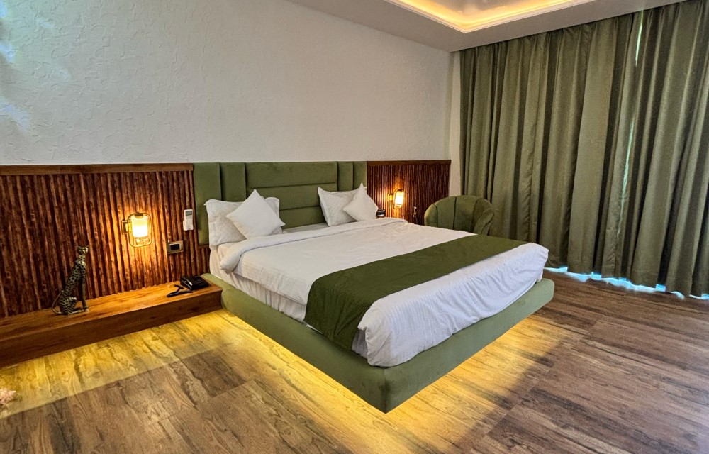 Holiday Inn
